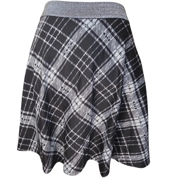 Zunie Size 14 Preppy Black White Plaid Mini Skirt Silver Waistband NWT Academia