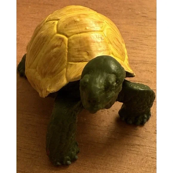 Wild Safari‎ Ltd 1996 Giant Tortoise 3 Inch Animal Figure