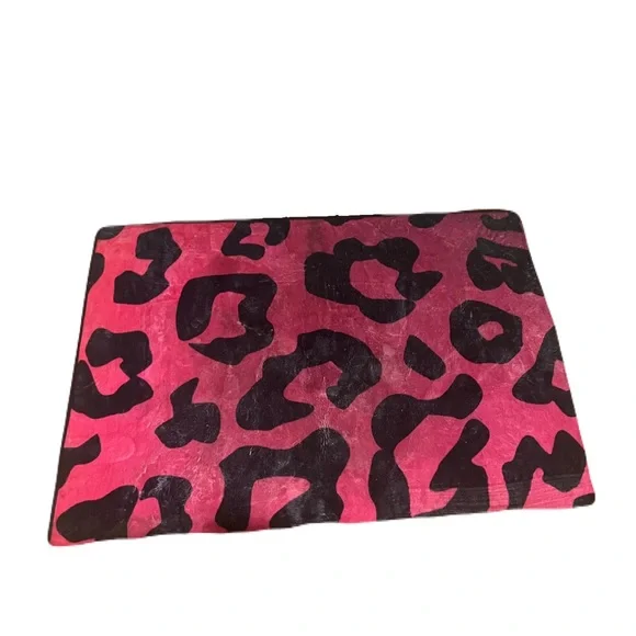 Spencer's bathroom mats Pink and Black Leopard Print Bath Mat