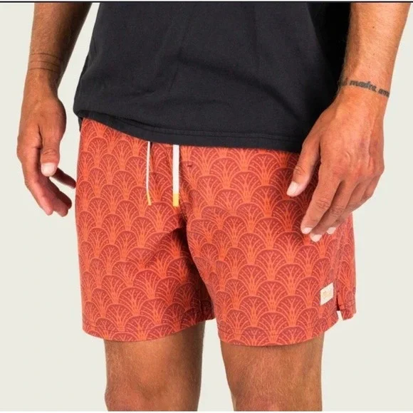 Marsh Wear Mens M Fulton Volley Short Outdoor Summer drawstring Etruscan Red 8