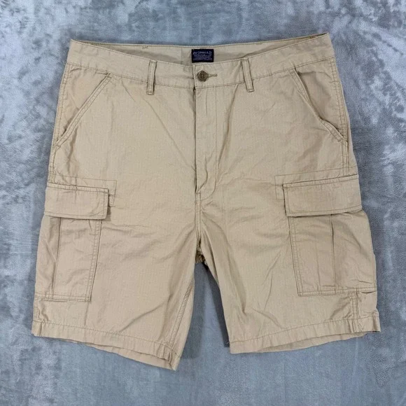 Levi's Ripstop Cargo Shorts Men's Size 40 Khaki Tan Cotton Outdoors Shorts