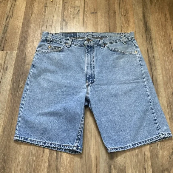 Vintage 90s Levi's White Tab 505 Denim Shorts Jorts Size 38 Retro Light Wash