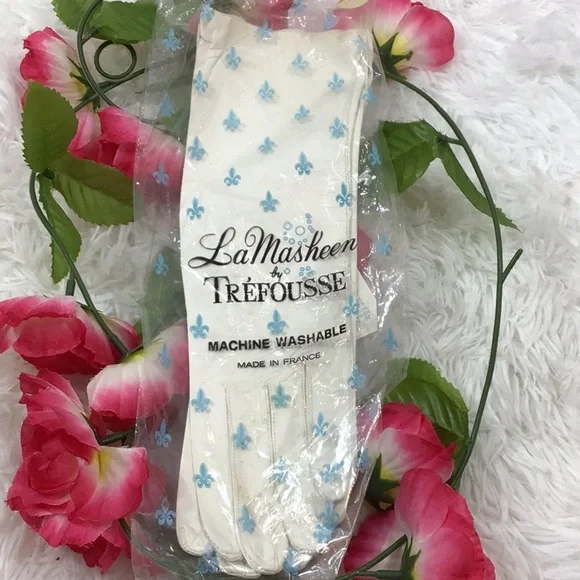 Vintage Trefousse white kid leather gloves France