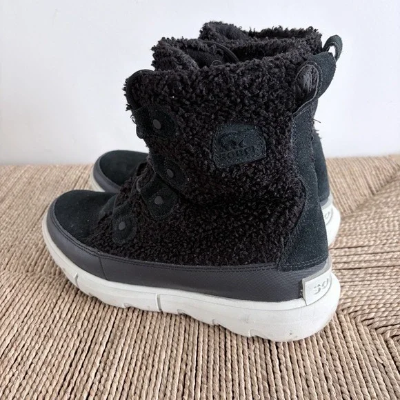 Sorel Explorer II Joan Cozy Black / Tea Light NL4455-011 Women Sz 8 Gorpcore