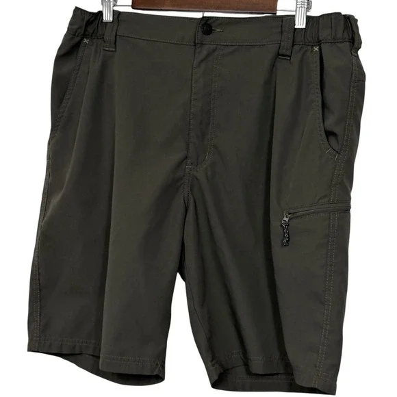 Wrangler Mens Outdoor Cargo Shorts Dark Olive Stretch Hiking Fishing Elastic 36