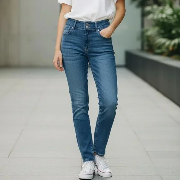 NEW DKNY Girls Jeans size 14 stretch denim reg rise‎ fitted style NWT