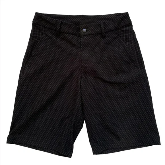 Lululemon Commission Classic Fit 10.5” Warpstreme Shorts Mens Sz 32 Black Check