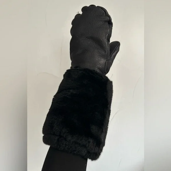 ZERO Polarguard Moccamit Black Leather Fur Long Cuff Red Lined Mittens GVC XL
