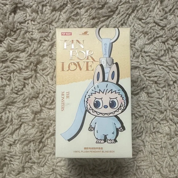 Pin For Love - Letter I Labubu Pop Mart