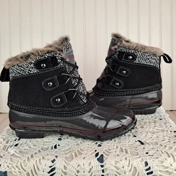 KHOMBU Lola Duck Boot Size 7