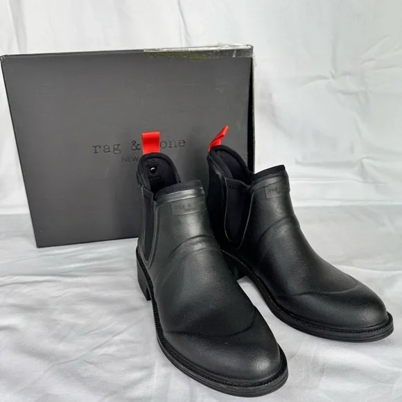 Rag & Bone Dartford Black Rubber Rain Chelsea Ankle Boot Winter Women’s size 9