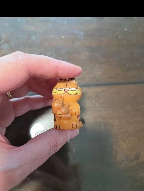Vintage Garfield holding Teddy Bear Rubber Mini Figure made in Hong Kong 1.75
