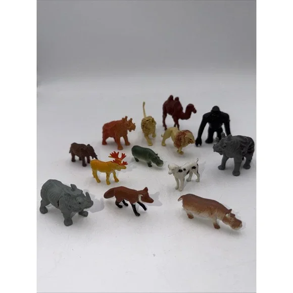 Vintage Miniature Animals Lot (13) Assorted Hard Plastic Wild Safari Gorilla Toy