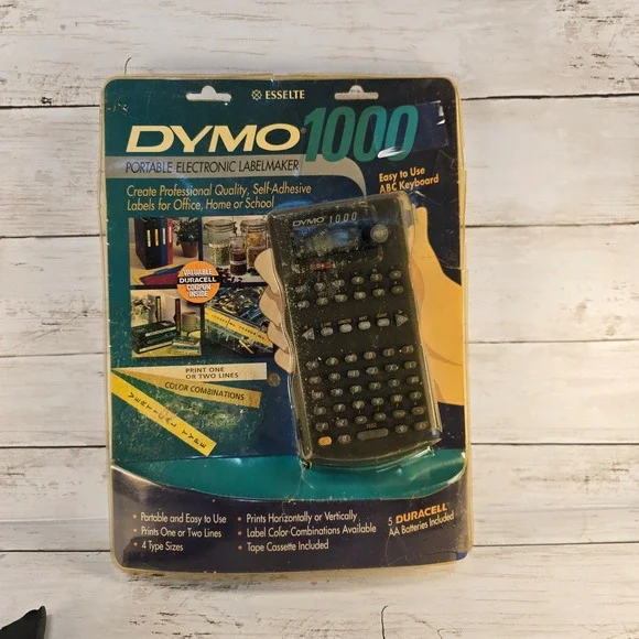 Vintage Dymo 1000 Portable Electronic Labelmaker Esselte 15002 New In Box 1995