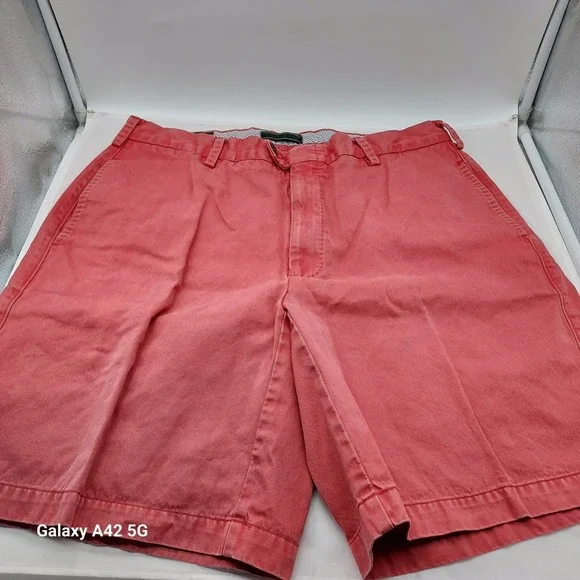 Orvis Men`s Red Cotton‎ Pleated Shorts Size 36