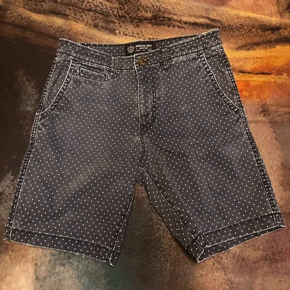 American Eagle Vintage Polka Dot Print Men’s 9” Shorts (Size 30)
