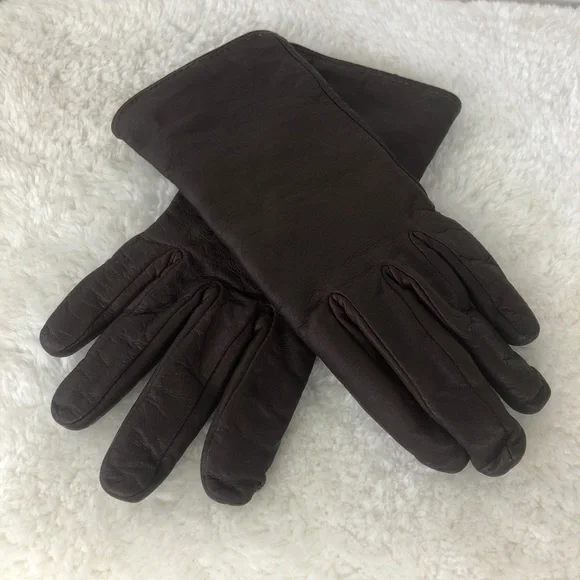 Vintage brown leather gloves with soft wool lining