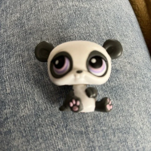 Littlest Pet Shop LPS Authentic Grey White Panda Bear Purple Eyes #89