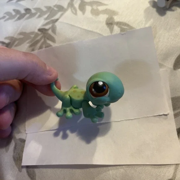 GECKO #111 - Authentic Littlest Pet Shop - Hasbro LPS