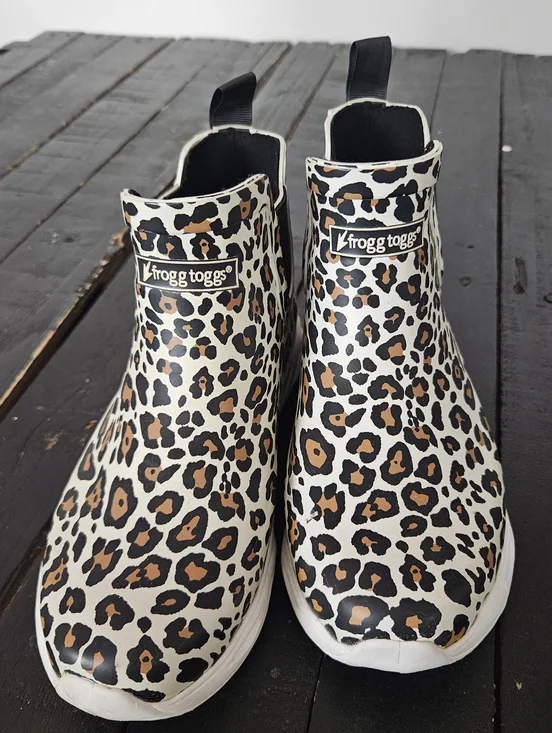 frogg toggs Leopard Print Rain Ankle Boots Women's 6 Black White Tan Pull On