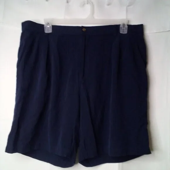 Tommy Bahama Shorts Men 42 100% Silk Pleated Casual Blue