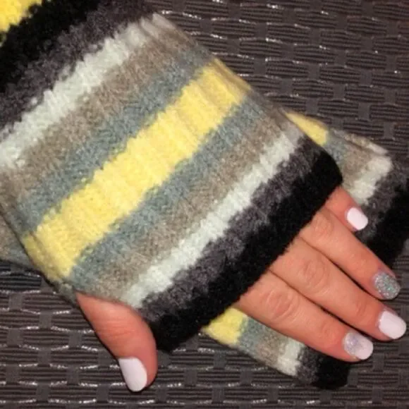 NWOT Free People Fingerless Gloves