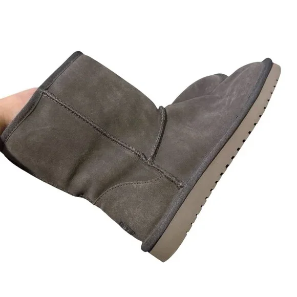 Koolaburra by Ugg Australia Taupe Classic II Short Boot Size 8 Womens