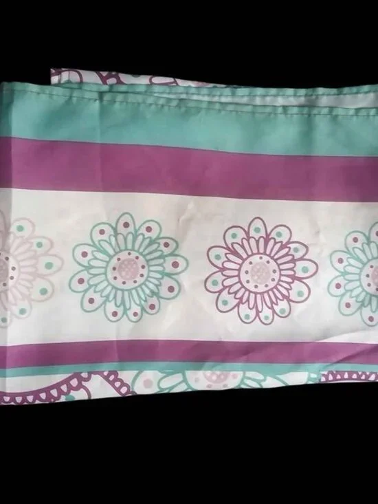 Floral Patterned Shower curtain