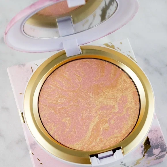 MAC COSMETICS ELECTRIC WONDER INTO ETERNITY BLUSH/HIGHLIGHTER‼️