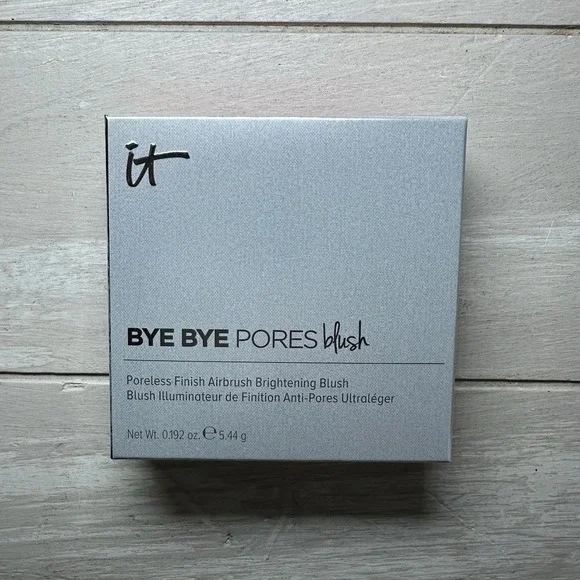 It Cosmetics Bye Bye Pores Blush Naturally Pretty (Warm‎ Peach) 0.192oz New