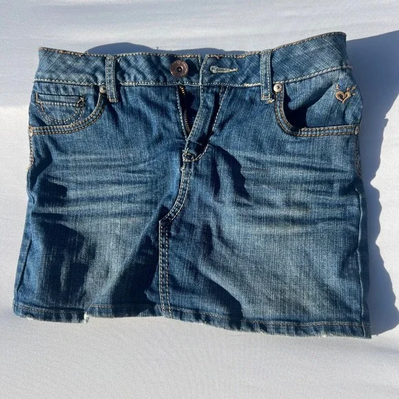 Justice Girls Denim Skort Medium Wash Heart Detail Size 7 Regular Mini Skirt