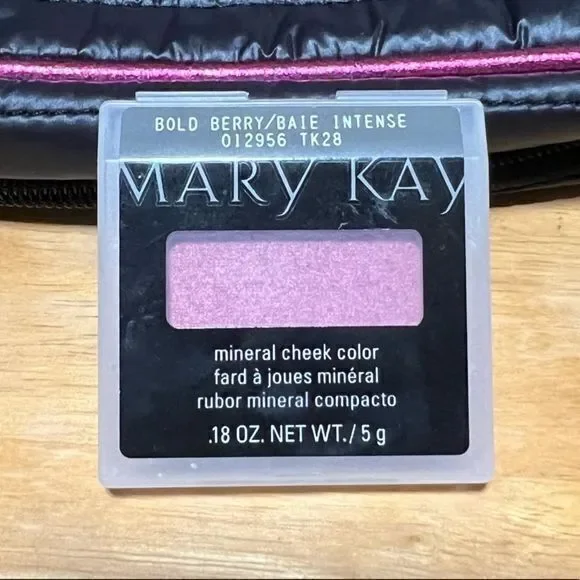 BRAND NEW Mary Kay Mineral Cheek Color‎ Bold Berry 012956