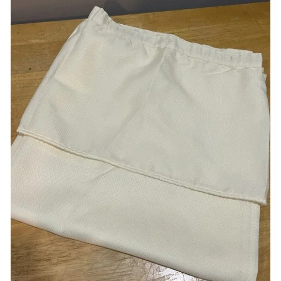 Vtg JCPenney Home Yellow Fabric Short Curtain With Valance Textured‎