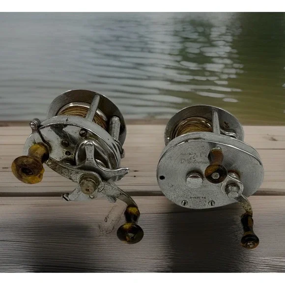 2 Vintage Sheakspeare Direct Drive No. 1924 Model FK And 1944 Model GE