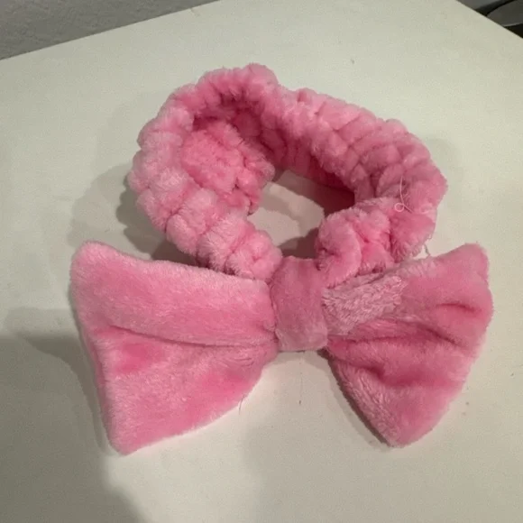 Soft Pink Bow Spa Headband – Plush‎ & Stretchy