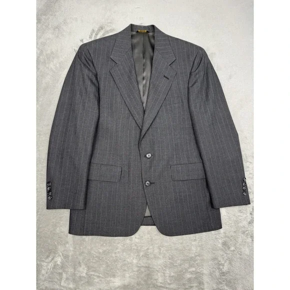 Vintage Gray Pinstripe Sport Coat Blazer Mens 40R 100% Wool Jacket USA 90s Y2K