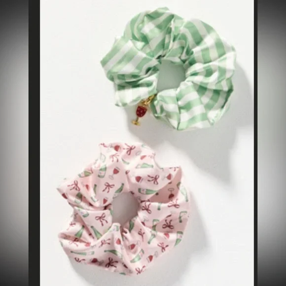 ANTHROPOLOGIE Hair scrunchies