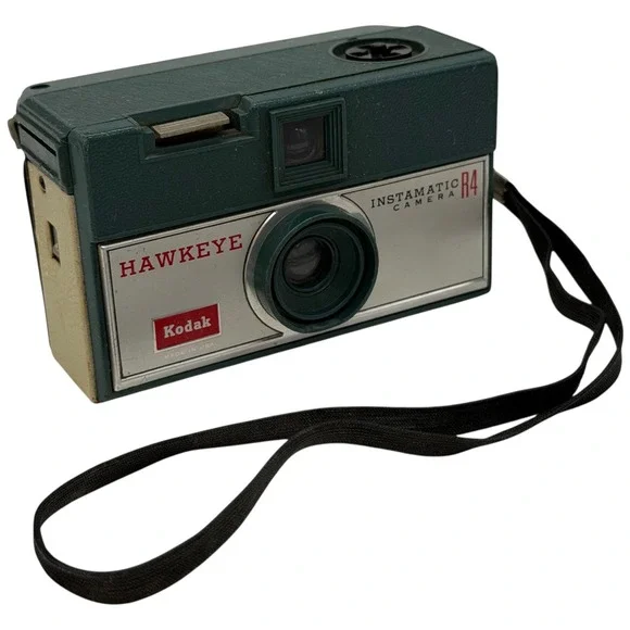 Kodak‎ Hawkeye Instamatic R4 Camera Green Silver Vintage 1960 Film Camera