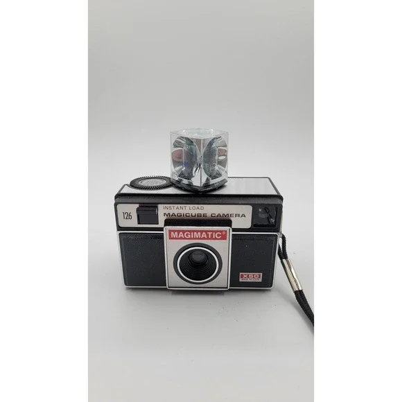 Vintage 126 Instant Load Magicube Camera X50‎ Made in USA Imperial Camera Corp.