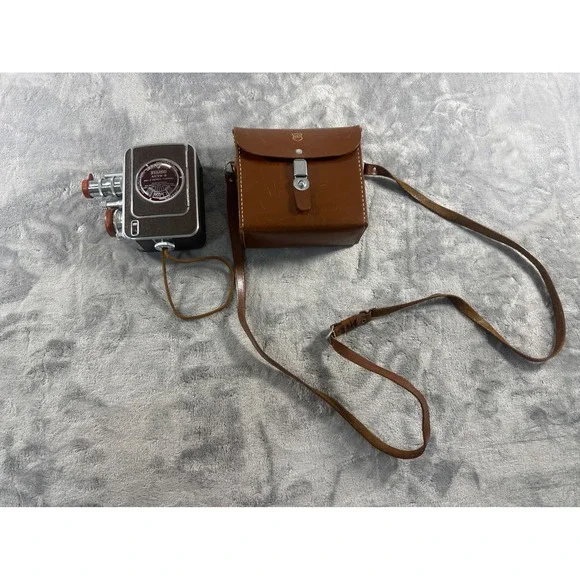 Vintage Bell & Howell Filmo Auto-8 Movie Camera 8mm Magazine with Case (tested)