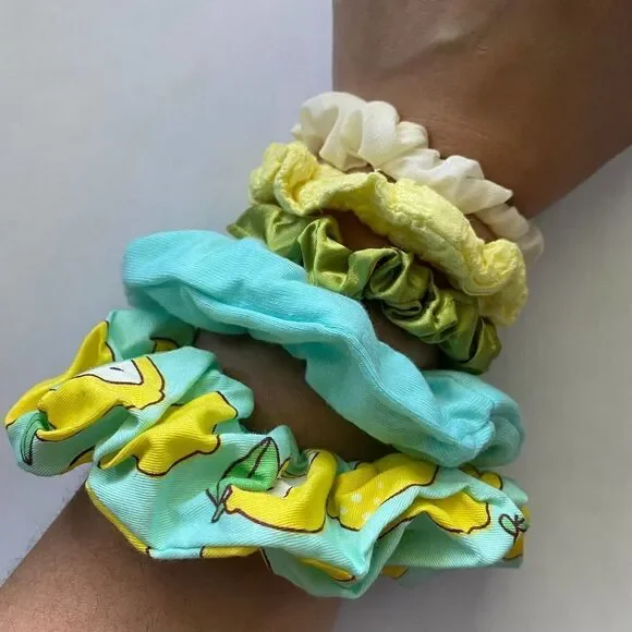 𝅺Set of 5 Scrunchies - Lemons