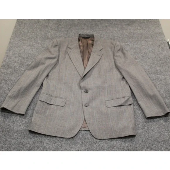 Vintage Burberrys Blazer Men Classic Plaid‎ Wool Two Button Sport Coat Jacket