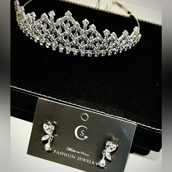 Tiara & Crystal Rhinestone earrings NEW without tags bridal formal prom costume