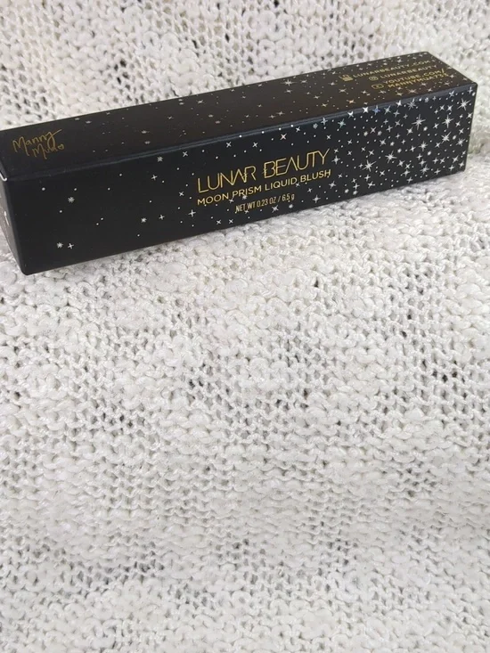 Lunar Beauty Moon Prism Liquid Blush in Fuego Fuchsia, 6.5g/0.23fl oz