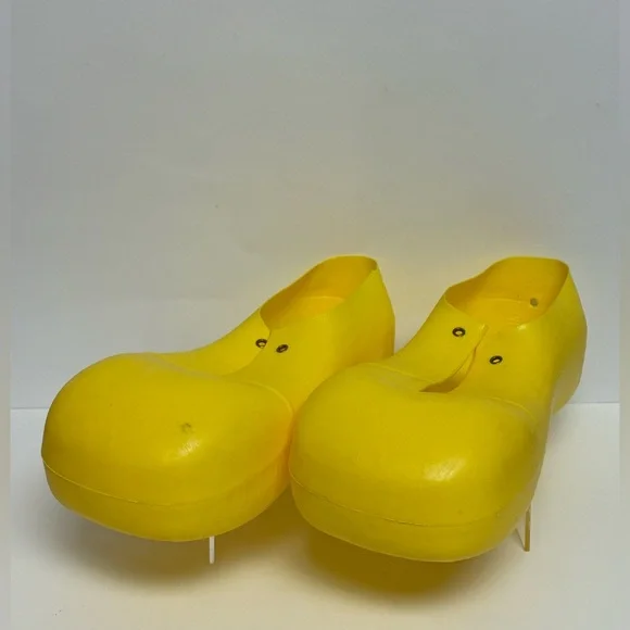 RUBIES CLOWN KIDS' SHOES Molded Plastic Yellow Vintage MADE IN U.S.A. Halloween