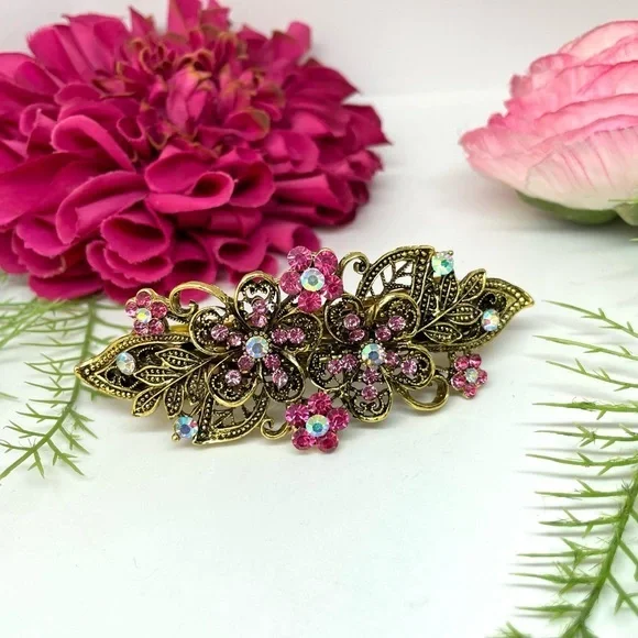 NEW⚜️Vintage Style Filigree Floral Crystal Embellished Hair Clip