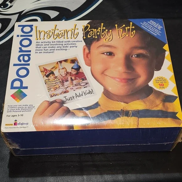 NOS Vintage Polaroid Instant Party Kit W Colorforms‎ 600 Film Sealed NIB Expired