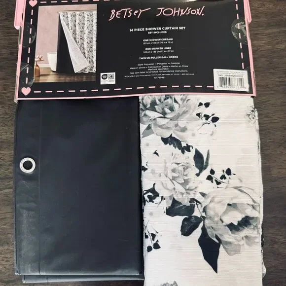 Betsey Johnson Black Floral Rose Goth Gothic Halloween Shower Curtain Set