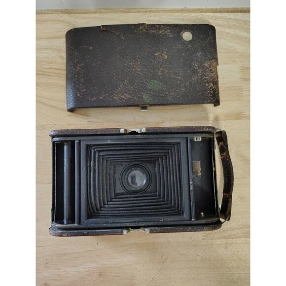 Kodak 1A Model D Folding Pocket Camera Antique Vintage decor untested