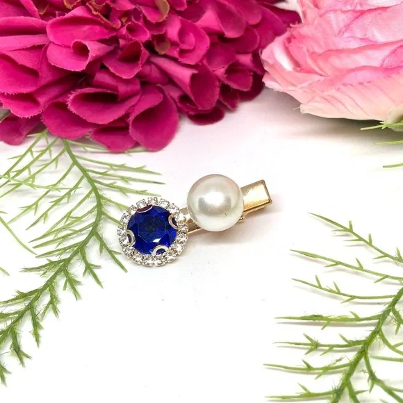 NEW⚜️Sapphire Blue Crystal & Pearl Embellished Hair Clip